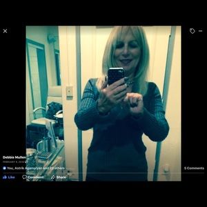 Meet your Posher, Debbie